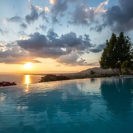 Paradizo Villa *